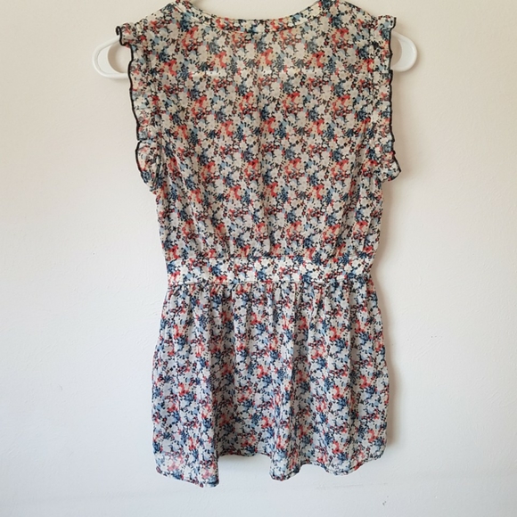 Forever 21 Floral Ruffle Top - Picture 2 of 4